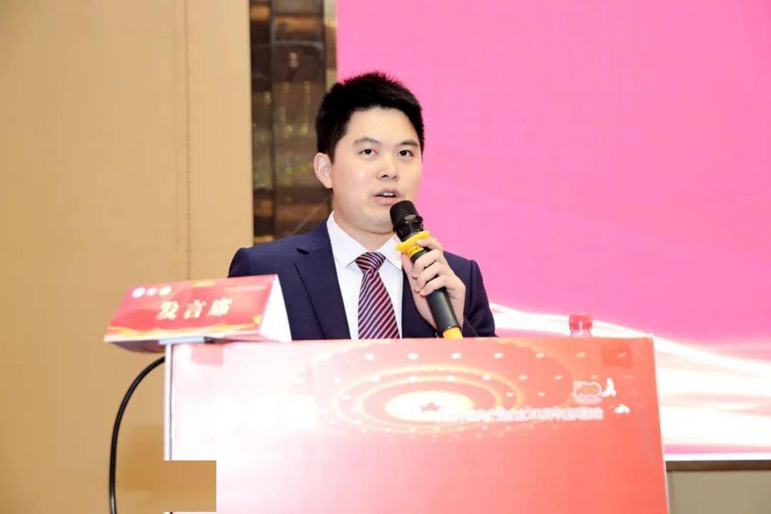 国家特型演员，展现变化、学习与自信的力量