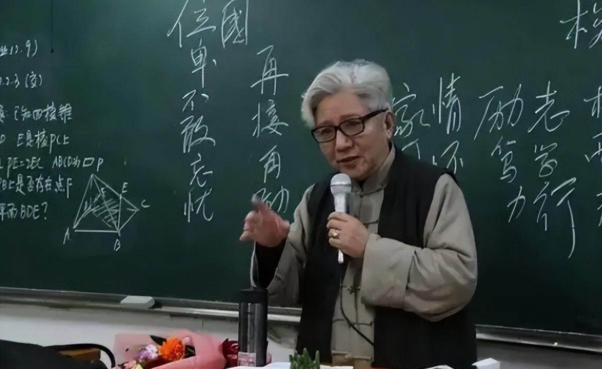 教师提前退休最新政策，自然美景中的探索之旅之旅