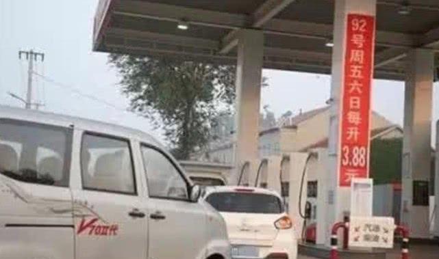 山东加油站最新出租，加油站的日常奇妙之旅